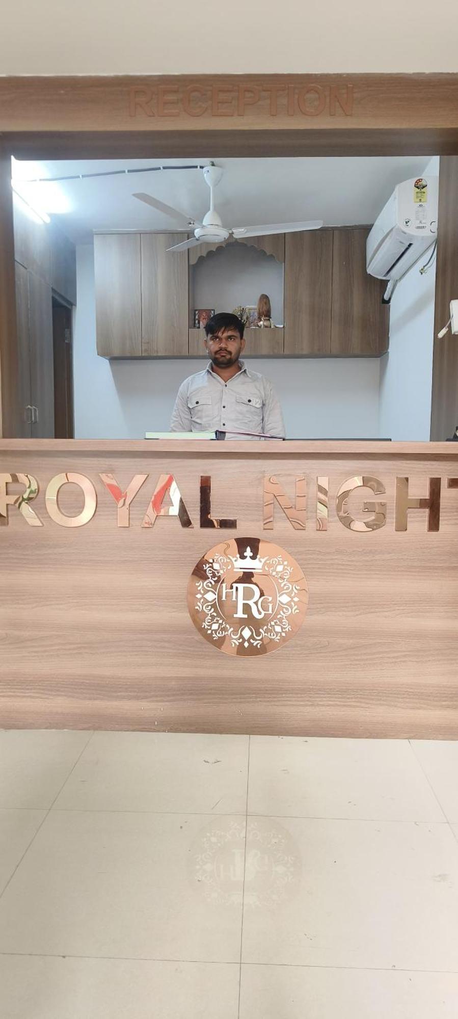 Hotel Royal Night Daman Exterior foto